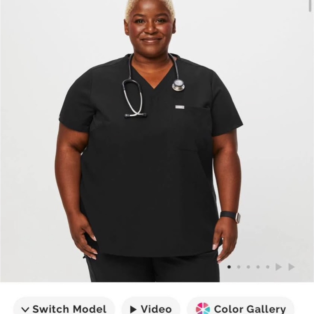 FIGS Plus Size Scrub Top